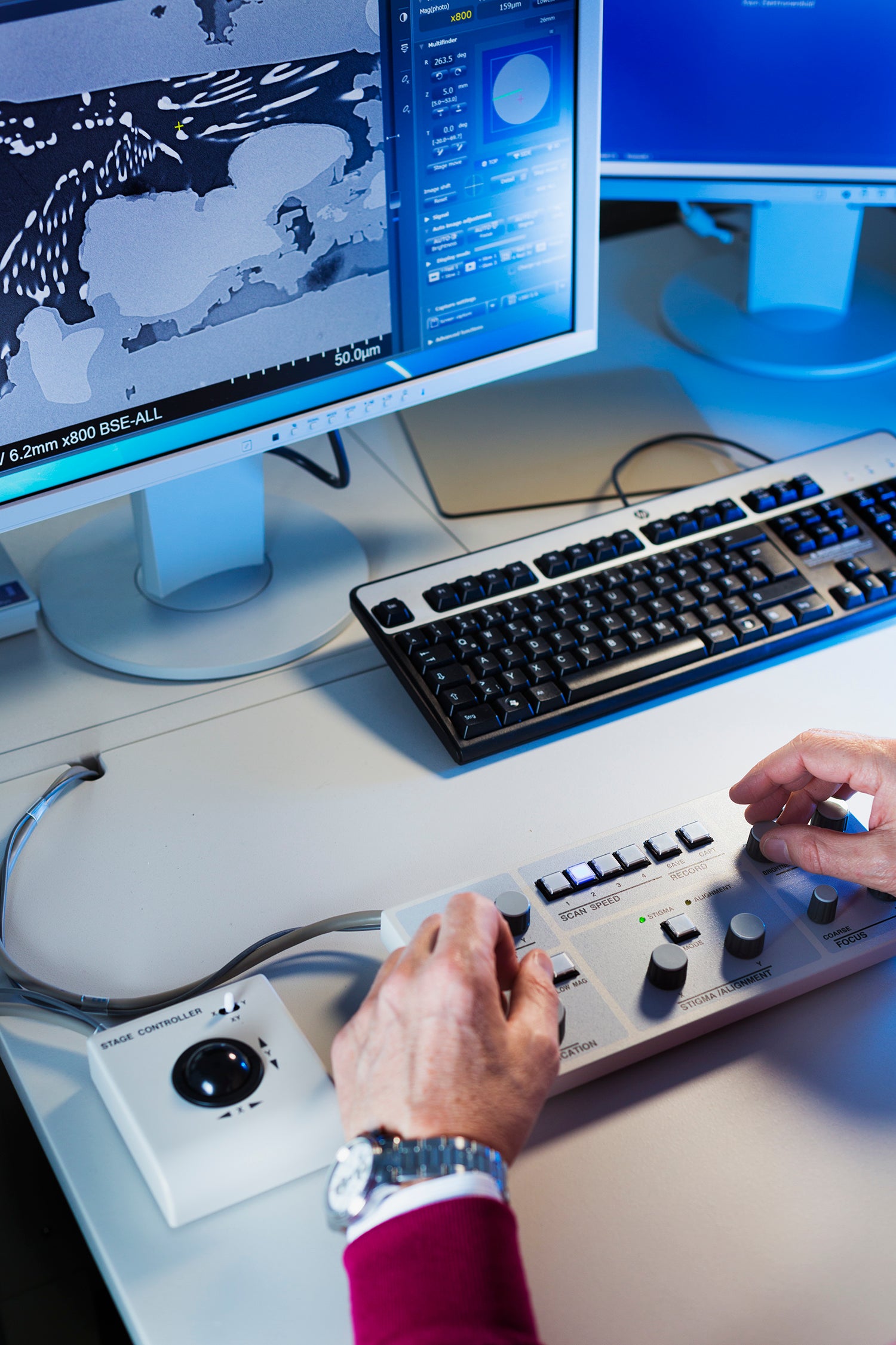 SEM operation control panel